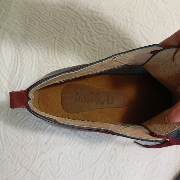 MCNDO Carnaby Shoes Mens Black Leather Size 11 Red Laces Casual Comfort Rubber - Picture 9 of 10